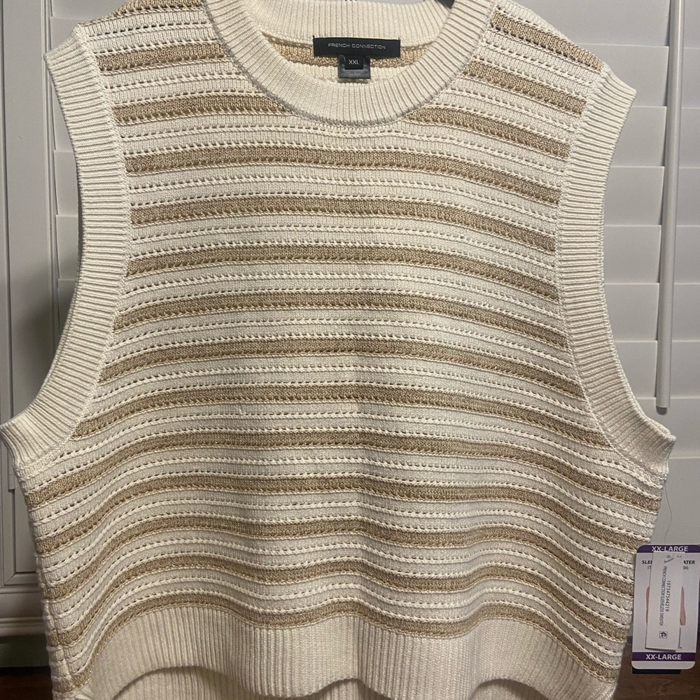 Sleeveless crop sweater pull over vest